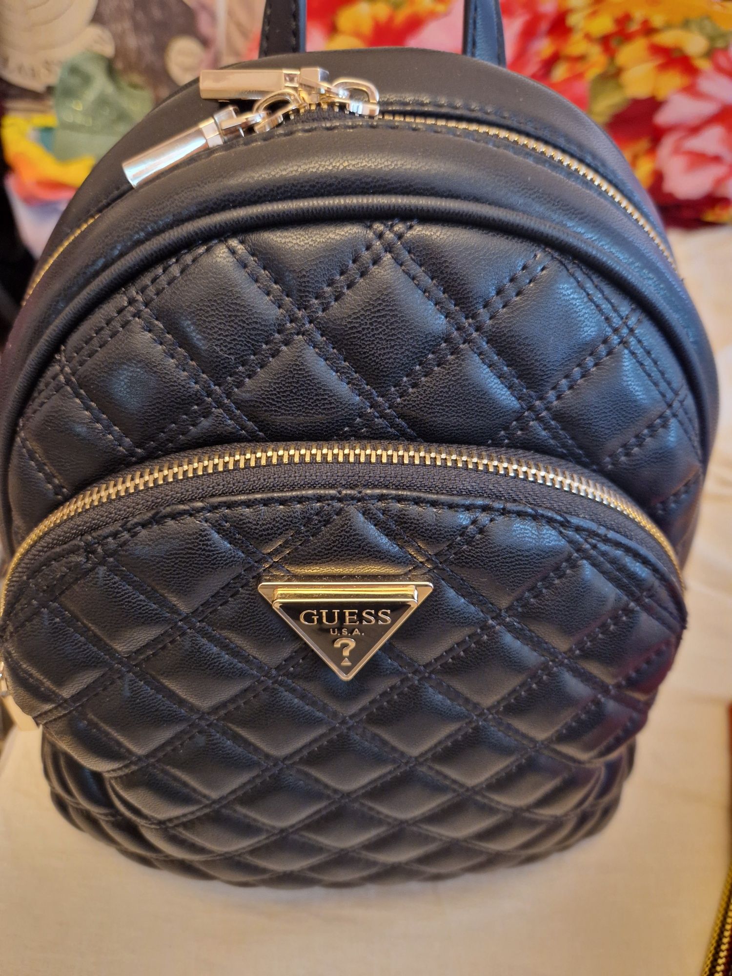 Чанта оригинална Guess
