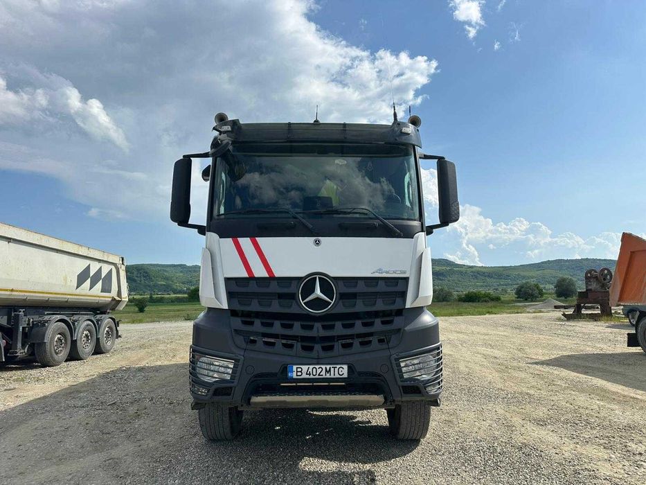 Autobasculanta Mercedes-Benz Arocs 4142