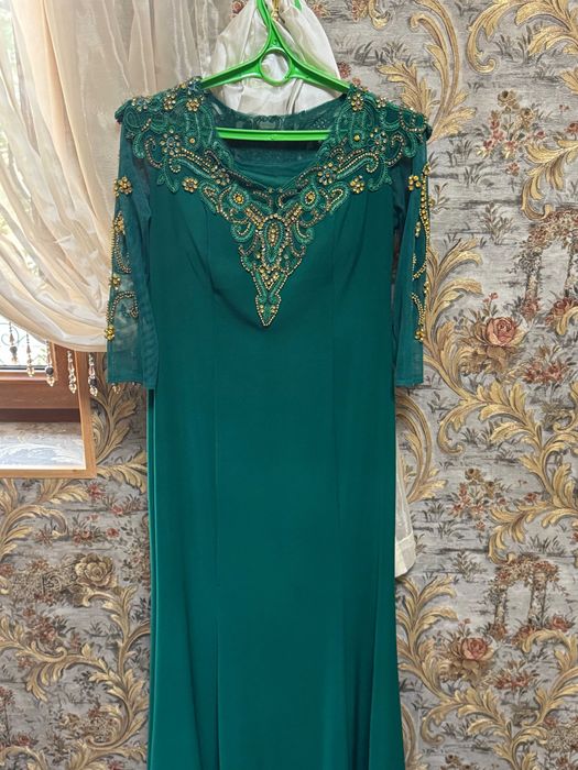 Продается женское одежда