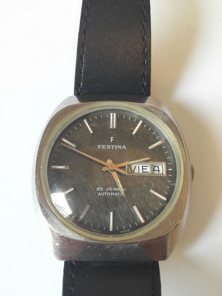 Vînd ceas original automatic Festina