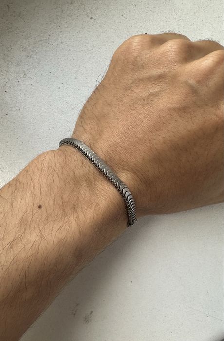 Браслет (не чернеет)