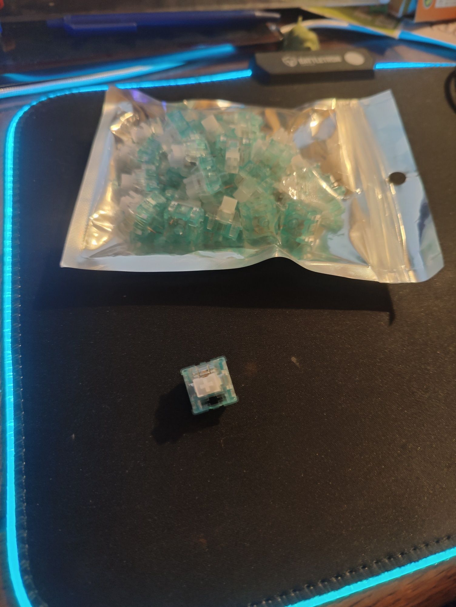 Суичове за клавиатура Outemu ocean switches 30 броя