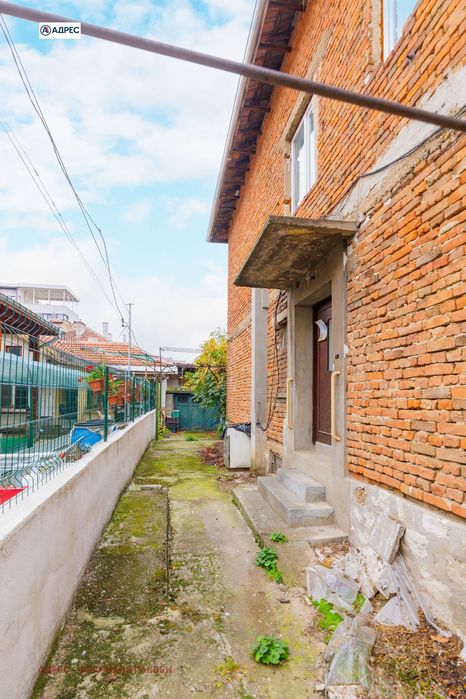 Етаж от къща в Плевен-9-ти квартал площ 97 цена 118000