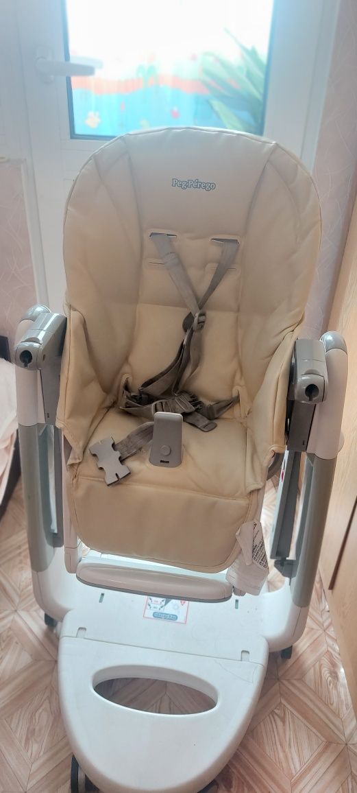 Peg Perego детски стол за хранене