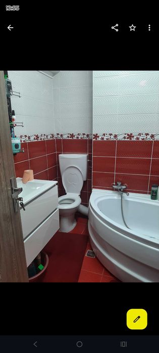 Vând apartament 3 camere zona Digi