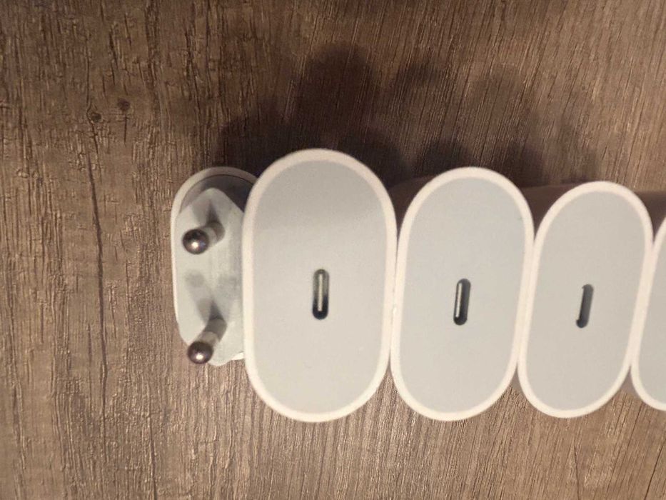 Incarcator APPLE MD3J4ZM/A USB-C 20W original