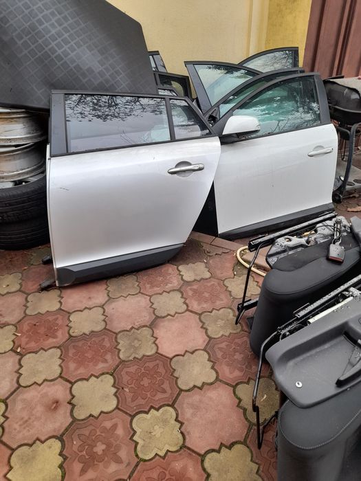 Megane 3 oglinda/oglinzi  si alte piese