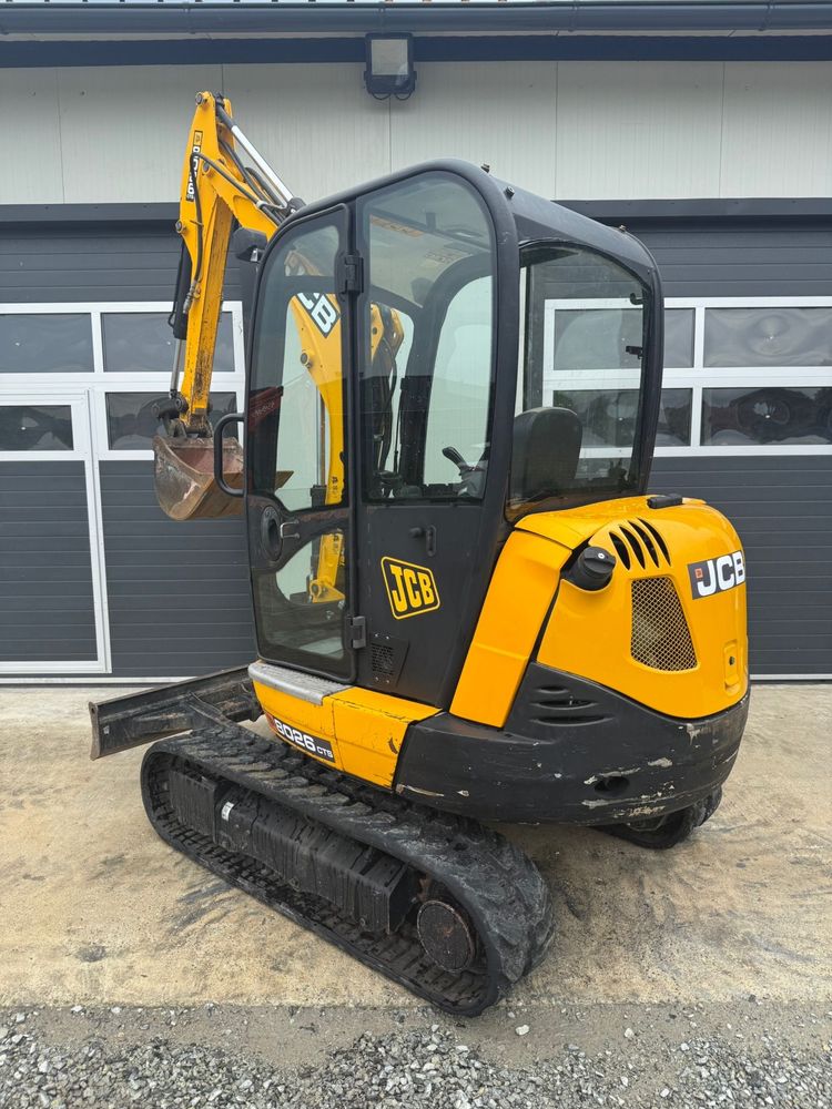 Miniescavator jcb 2,8 tone  Posibilitate Rate