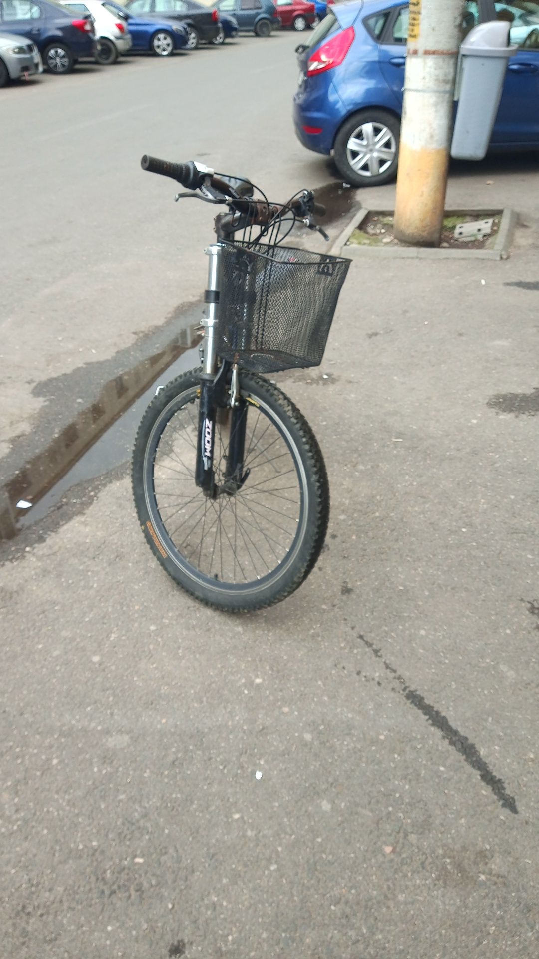 Vând biciclete artă din cauza ploi este velors perfect roți de 26