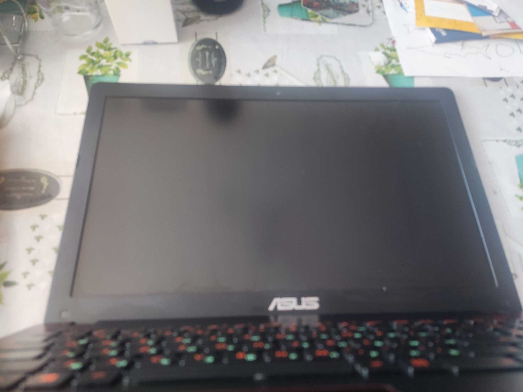 Asus K550V 15.6" FHD, Intel Core i7-7500HQ, 16GB DDR4, 512GB SSD