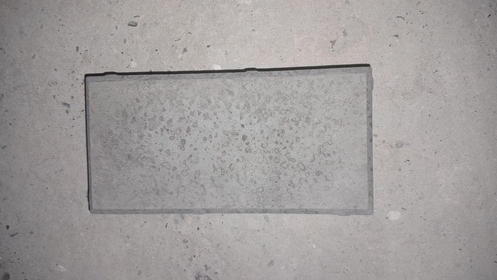 Vand pavaj si borduri la comanda