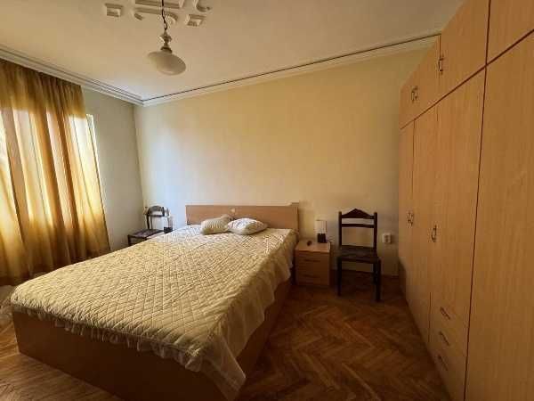Многостаен апартамент Смирненски