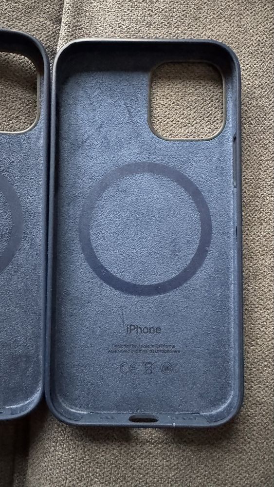 Оргинални кейсове Apple Silicone case за 12 Pro
