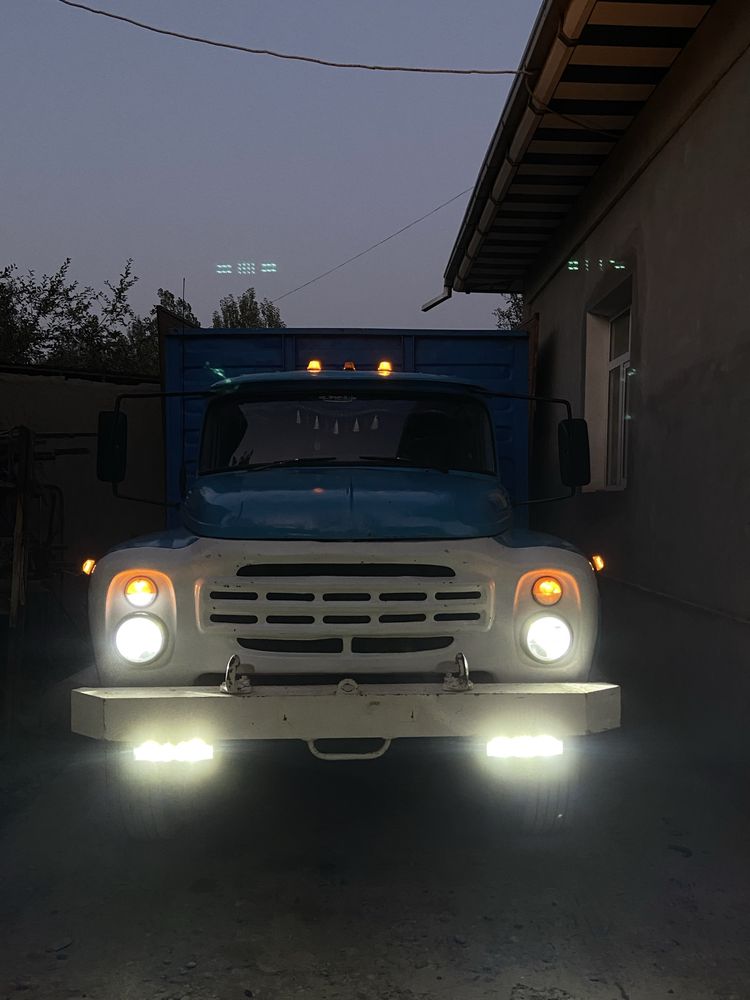 Zil 130 samosval 4 metr