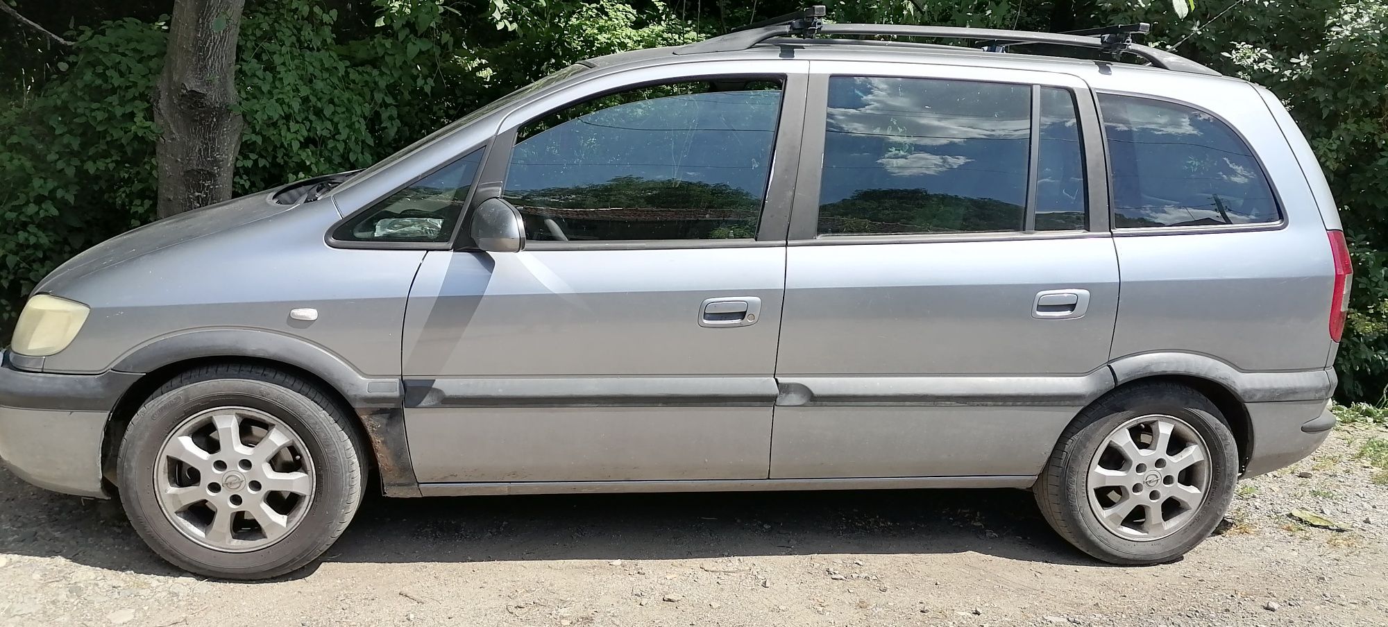 Продавам Опел Зафира 2003 г. ТДИ. Цена 3000 лв
