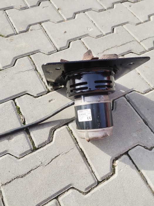 Vând ventilator centrala Atmos