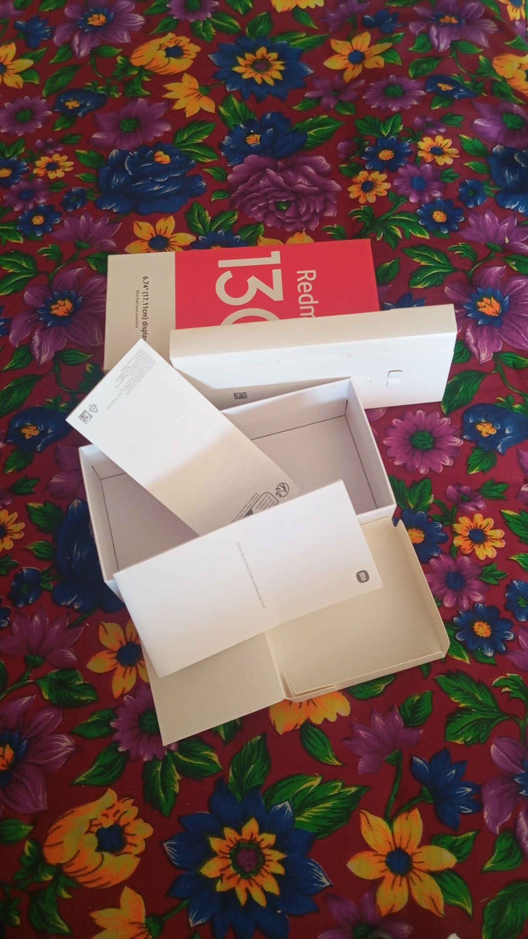 Redmi 13c 8+8 ram 256gb