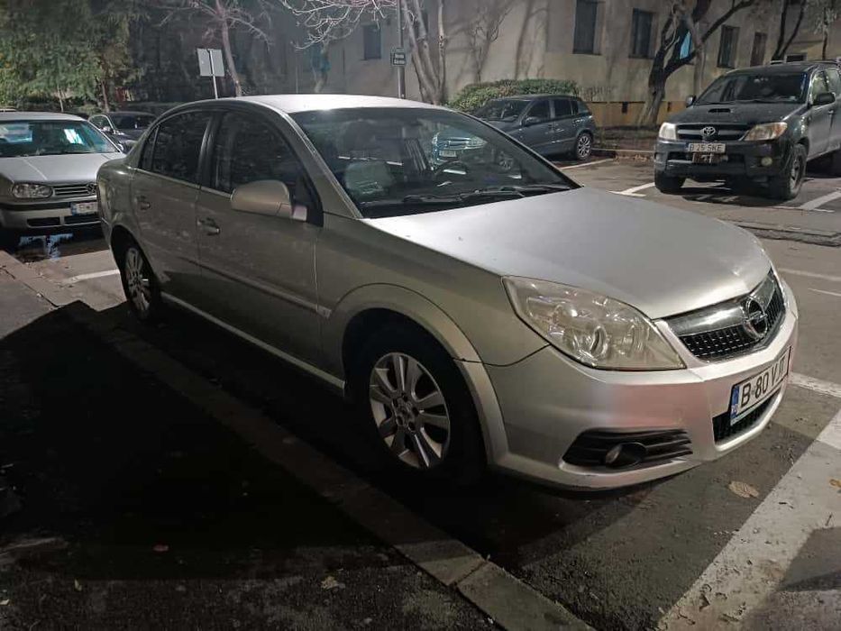Opel Vectra 1.9CDTI, 150 CP, pilot automat, roti iarna, senzor ploaie.