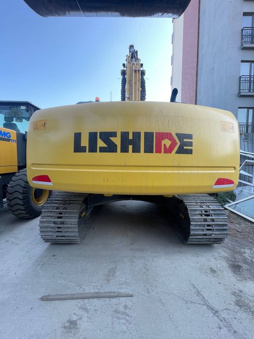 Эксковатор гусеничный