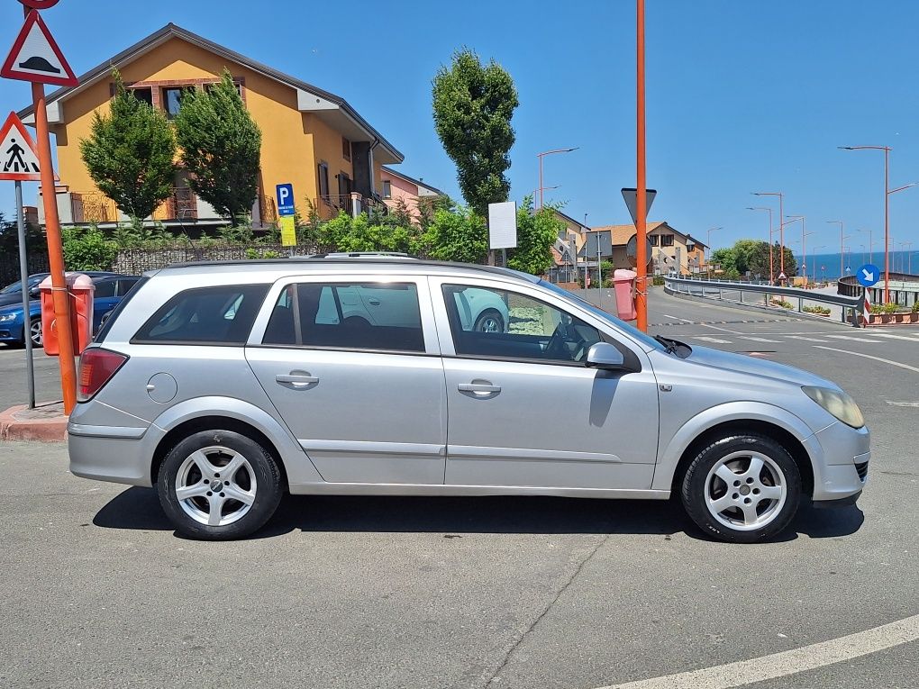 Opel Astra H 1.4 benzina+GPL
