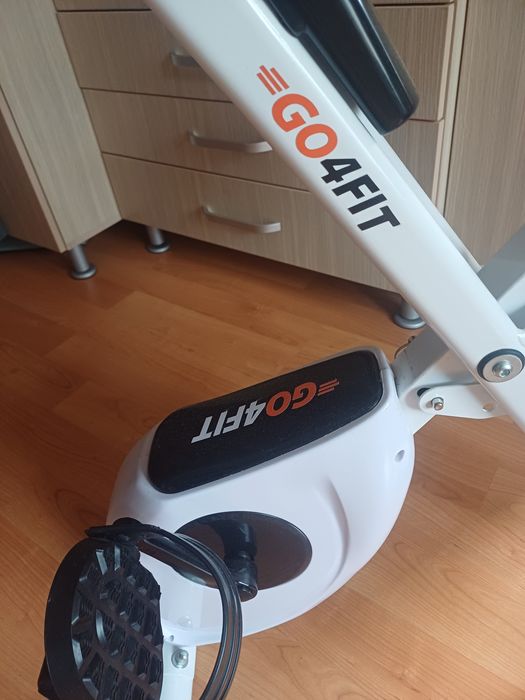 Vând Bicicleta fitness