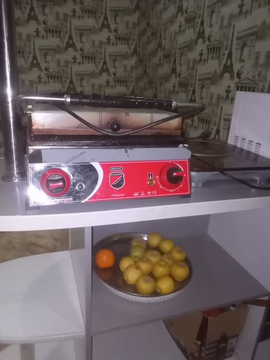 Сотилади Турк печка, тостер,фритюр,хамир мешалка ,холодильник сотилади