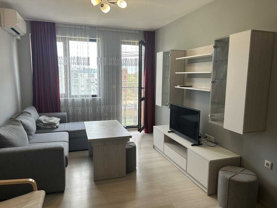 Двустаен апартамент в Смирненски