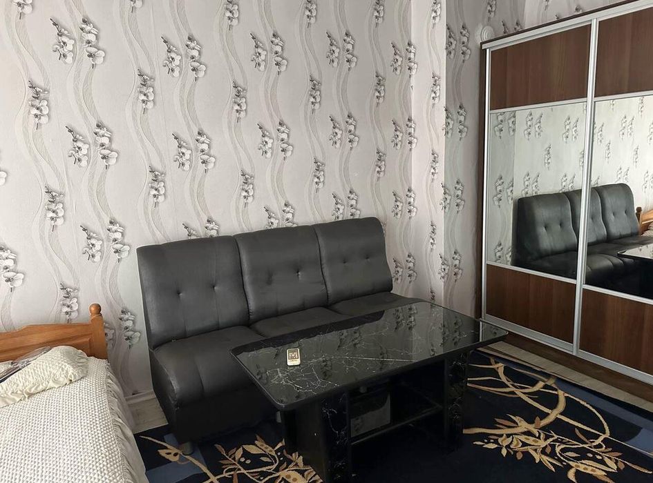 Дава се под наем Едностаен апартамент в Бургас, Меден рудник - зона А - 45 кв.м за 229.5 € - Снимка #1