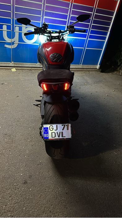 Ducatti diavel carbon