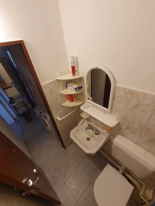 apartament  3 camere mobilat si utilat!   	Zona Tractorul