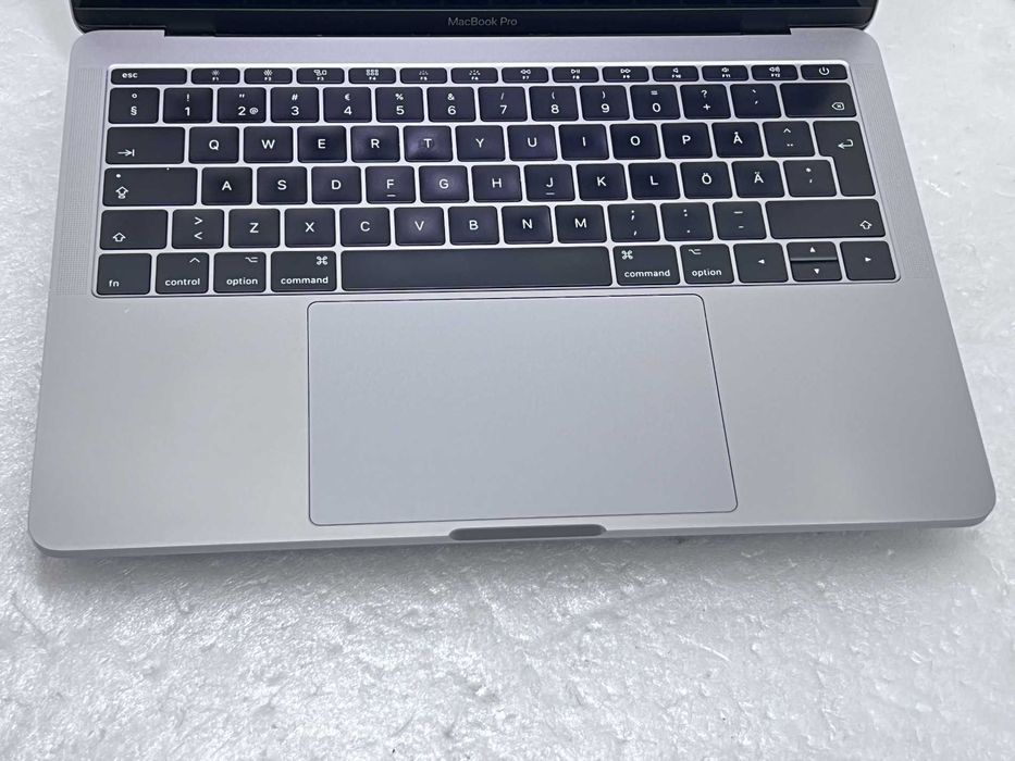 Apple MacBookPro13.1 13.3" • i5-6360U • 16GB • 260GB • Гаранция