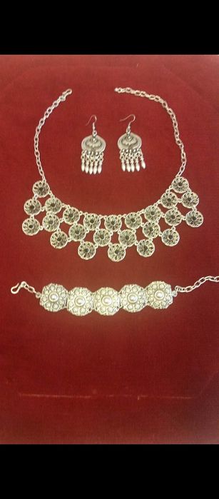 Сребристи бижута 2, обеци, гривни, колиета, огърлици, пръстени
