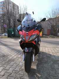 Maxiscuter Aprilia SR Max