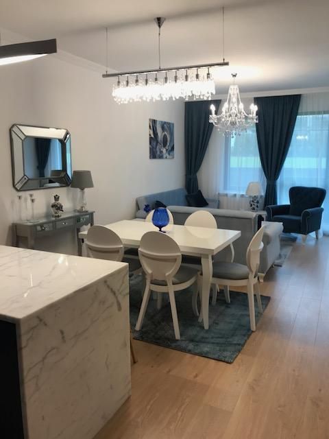 Дава се под наем Тристаен апартамент в София, Хладилника - 150 кв.м за 1300 € - Снимка #1