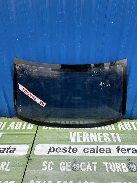 Lunetă Audi A4 B9 berlină, sedan 2016