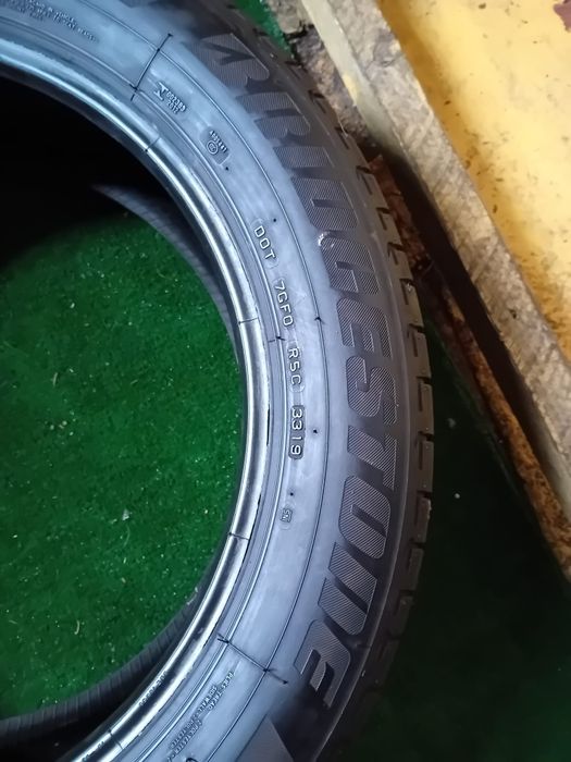 235 55 19 Bridgestone DOT 2019 vara
