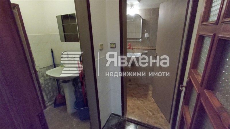 Продава се Офис в Бургас, Възраждане - 227 кв.м за 699 €/кв.м - Снимка #8