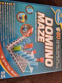 Vand Domino Maze