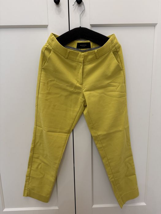 Pantaloni mărimea 34