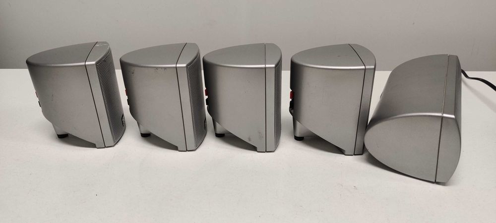 JBL 140 SAT 5.1 centru + 4 sateliti din sistem SCS