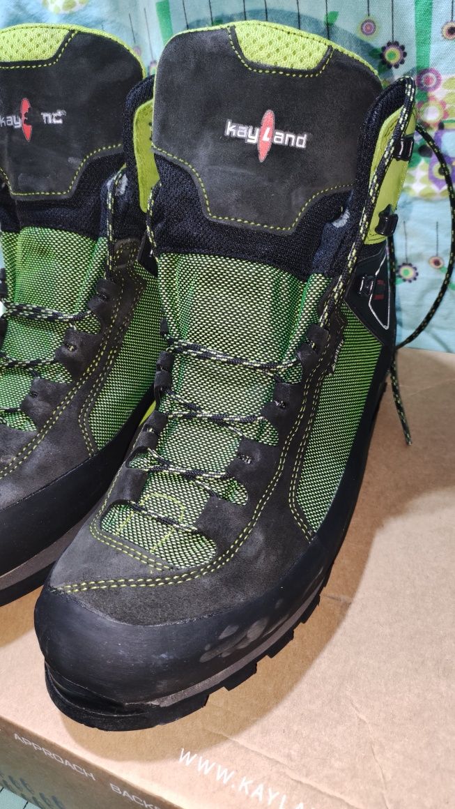 Страхотни туристически обувки KAYLAND №44 Mountan GTX