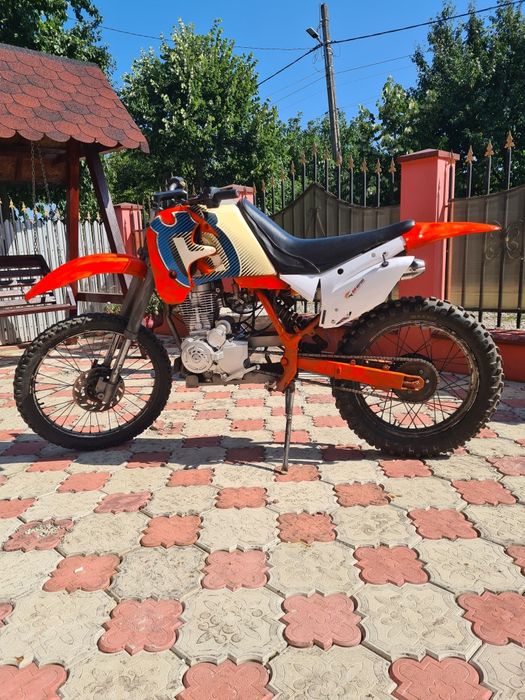 Cross Aprilia 200cc, 5 trepte de viteze