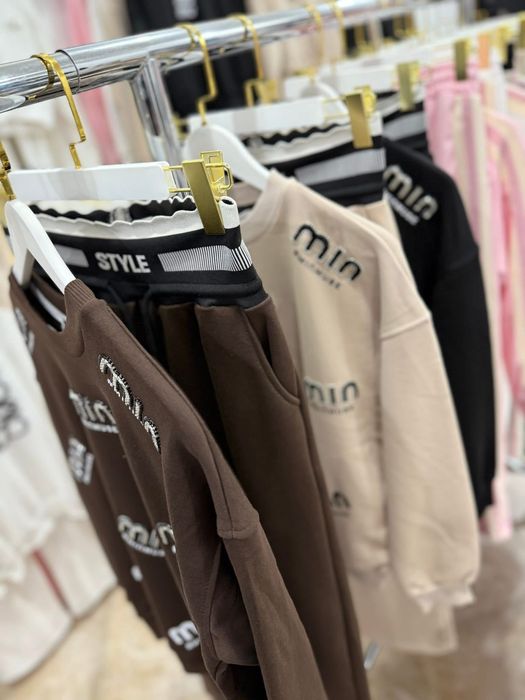 Дамски Екипи Добри Цени S/M/L