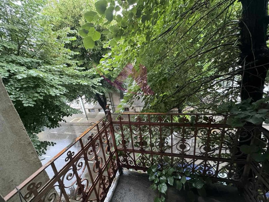 Дава се под наем Тристаен апартамент в Варна, Център - 75 кв.м за 330.99 € - Снимка #4