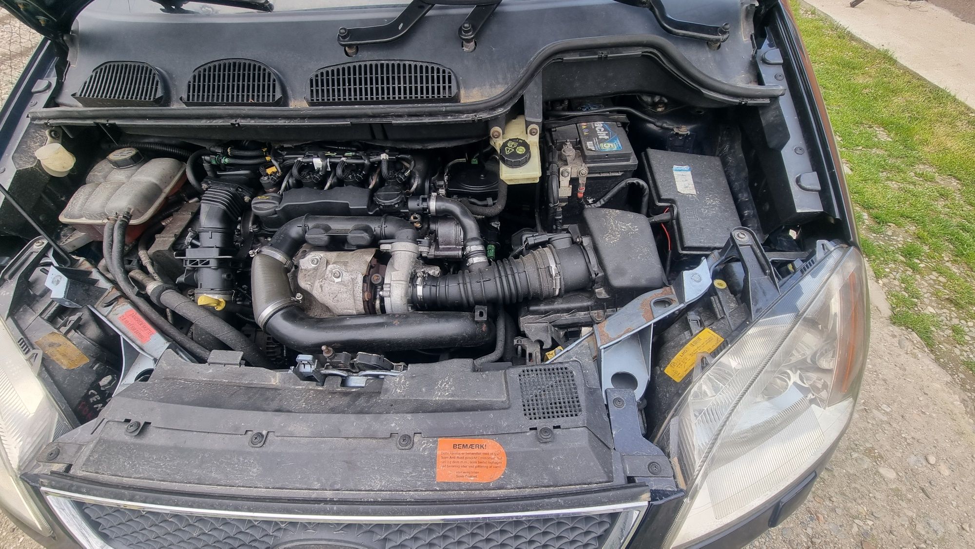Vând sau dezmembrez ford focus C max 2001-2007 1.6TDCI