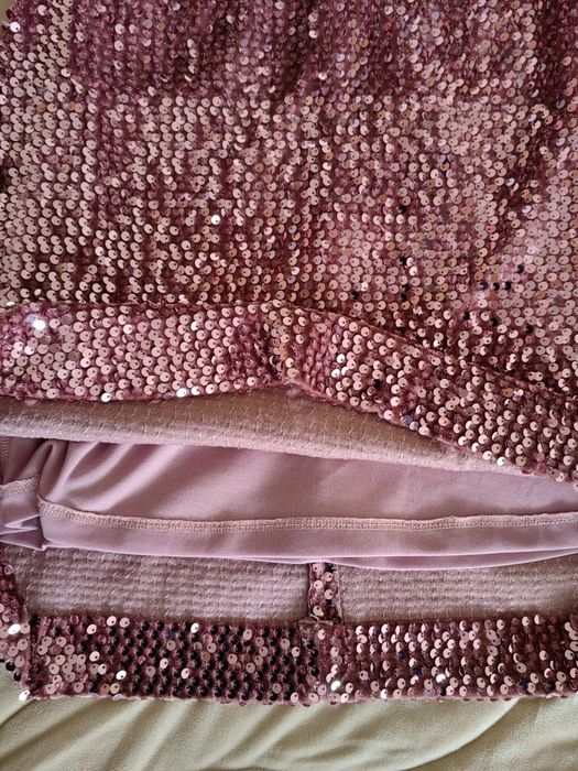 Рокля Contrast, 134 см.