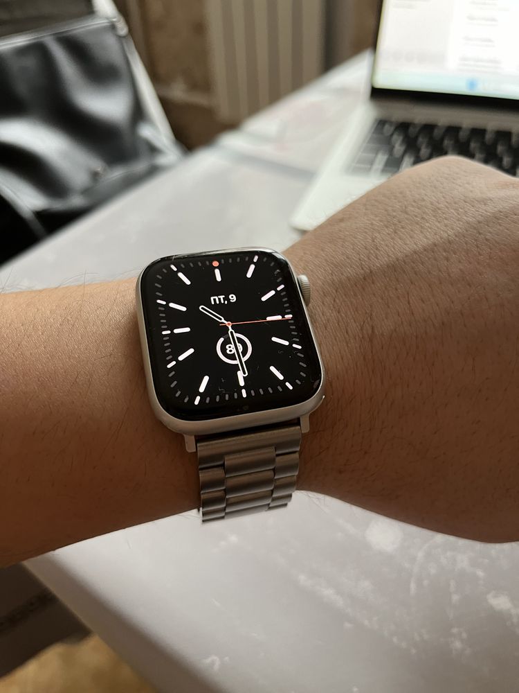 Продаю Apple Watch SE, 44 mm