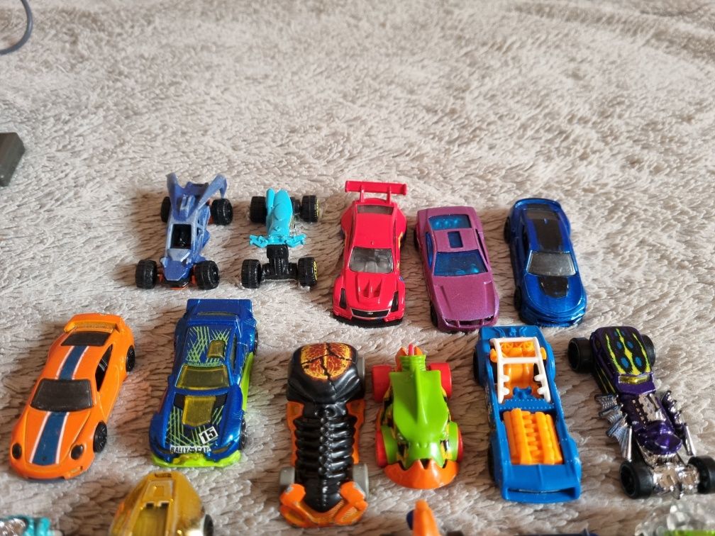 Mașinuțe Hotwheels