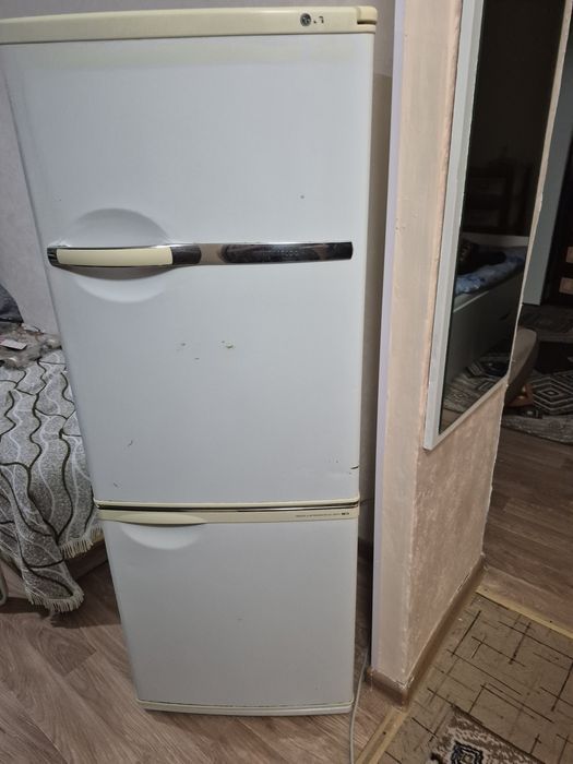 Продам холодильник б/у