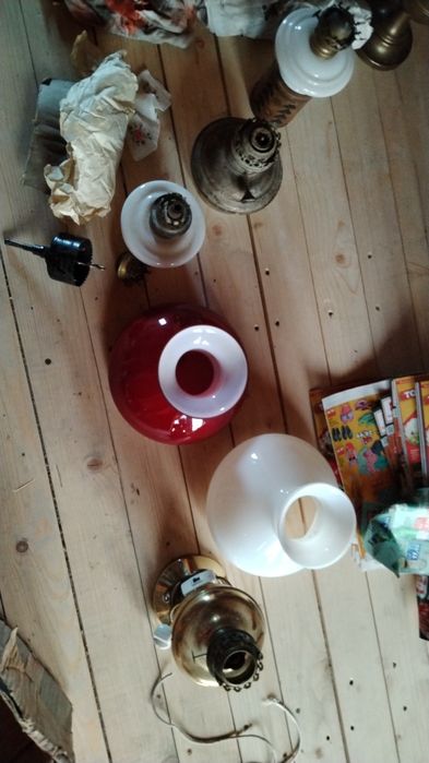 Vând opaline,abajur lămpi și candelabre . Prețul diferă la dimensiune